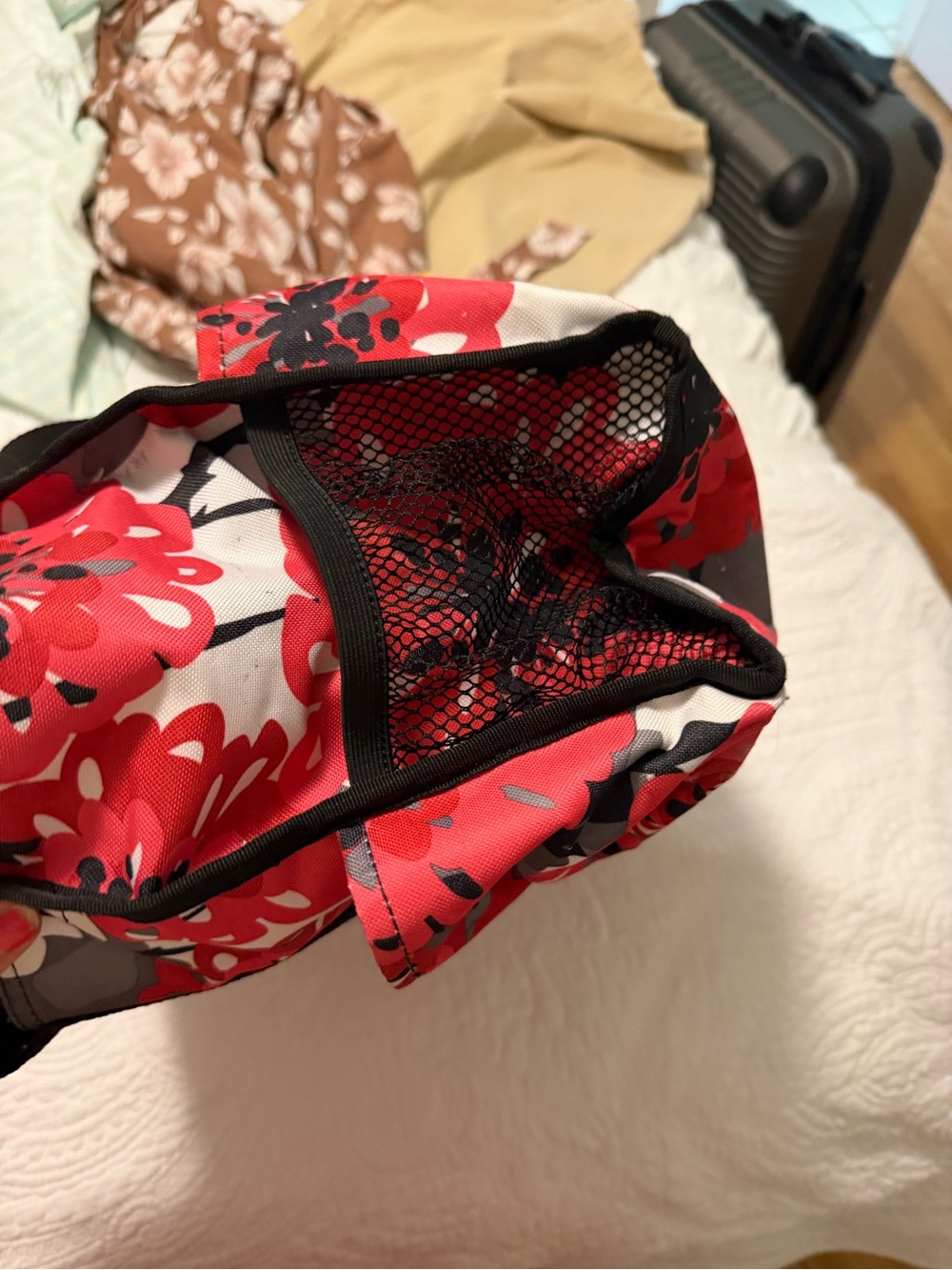 thirty-one Red and White Floral Tote with Black Trim - Picture 4 of 5